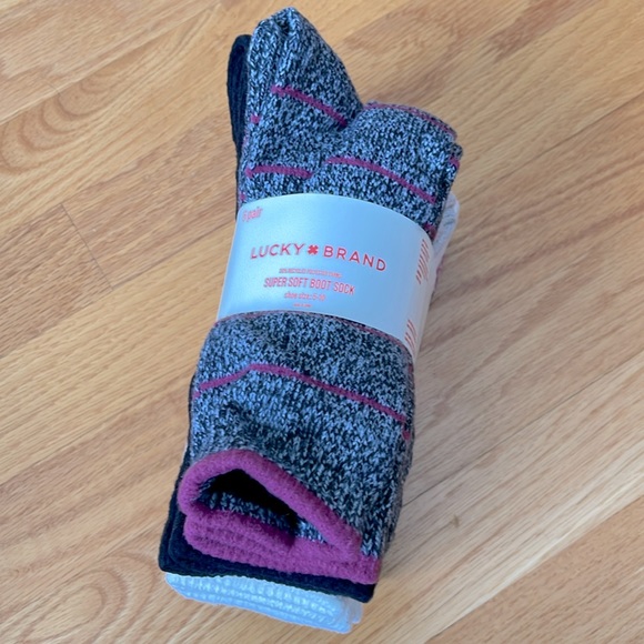 Lucky Brand Socks Super Soft Boot Sock 6 pairs size 5-10 New - Picture 3 of 6